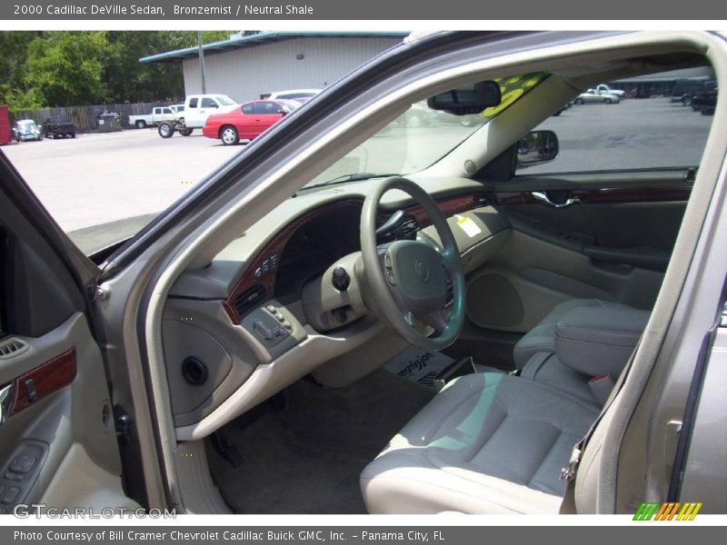 Bronzemist / Neutral Shale 2000 Cadillac DeVille Sedan