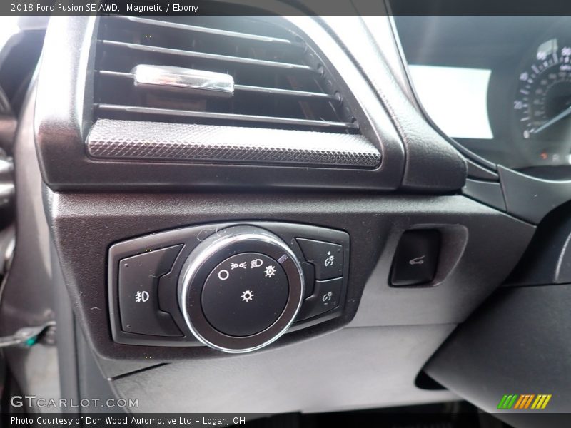 Controls of 2018 Fusion SE AWD