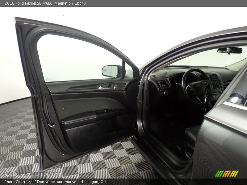 Magnetic / Ebony 2018 Ford Fusion SE AWD