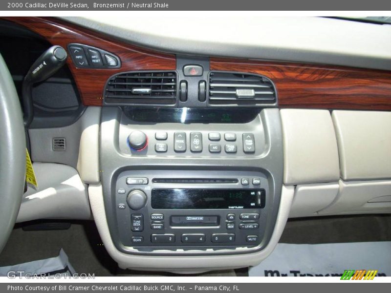 Bronzemist / Neutral Shale 2000 Cadillac DeVille Sedan
