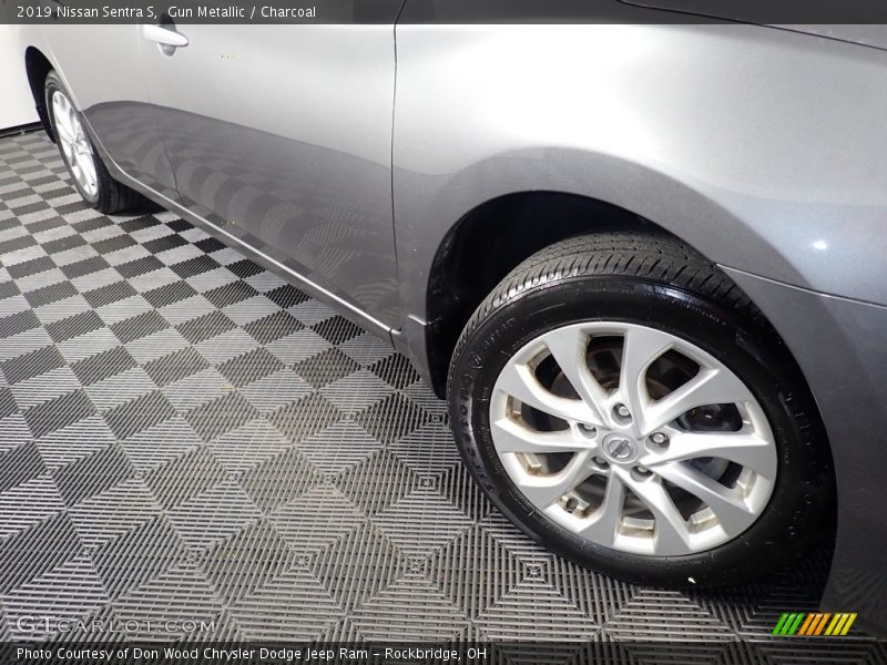 Gun Metallic / Charcoal 2019 Nissan Sentra S