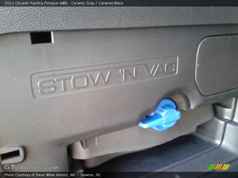 Ceramic Gray / Caramel/Black 2021 Chrysler Pacifica Pinnacle AWD