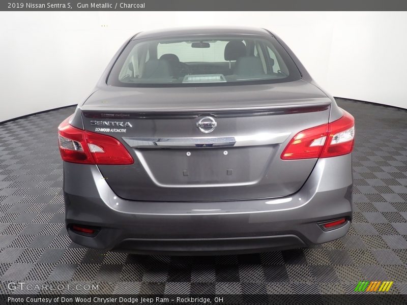 Gun Metallic / Charcoal 2019 Nissan Sentra S