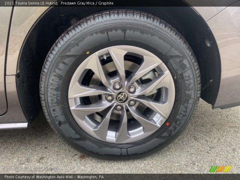Predawn Gray Mica / Graphite 2021 Toyota Sienna LE Hybrid