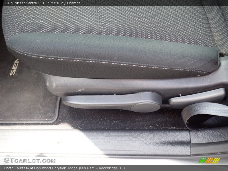 Gun Metallic / Charcoal 2019 Nissan Sentra S