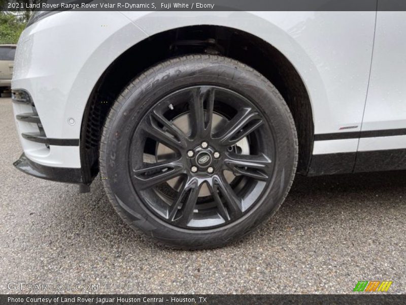 Fuji White / Ebony 2021 Land Rover Range Rover Velar R-Dynamic S