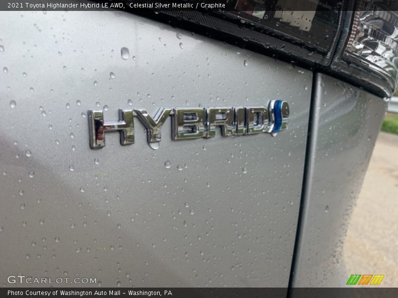 Celestial Silver Metallic / Graphite 2021 Toyota Highlander Hybrid LE AWD