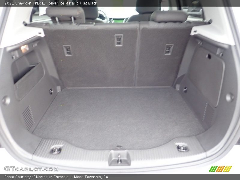 Silver Ice Metallic / Jet Black 2021 Chevrolet Trax LS
