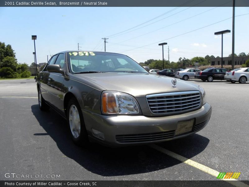 Bronzemist / Neutral Shale 2001 Cadillac DeVille Sedan