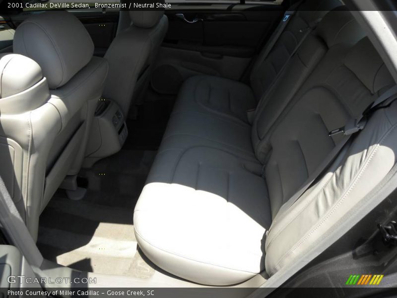 Bronzemist / Neutral Shale 2001 Cadillac DeVille Sedan