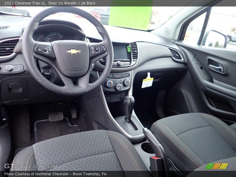 Silver Ice Metallic / Jet Black 2021 Chevrolet Trax LS