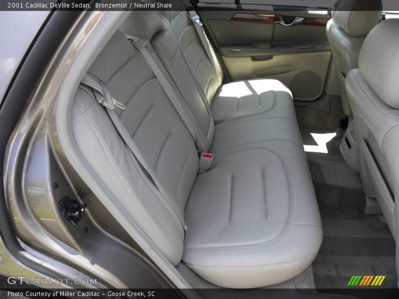 Bronzemist / Neutral Shale 2001 Cadillac DeVille Sedan