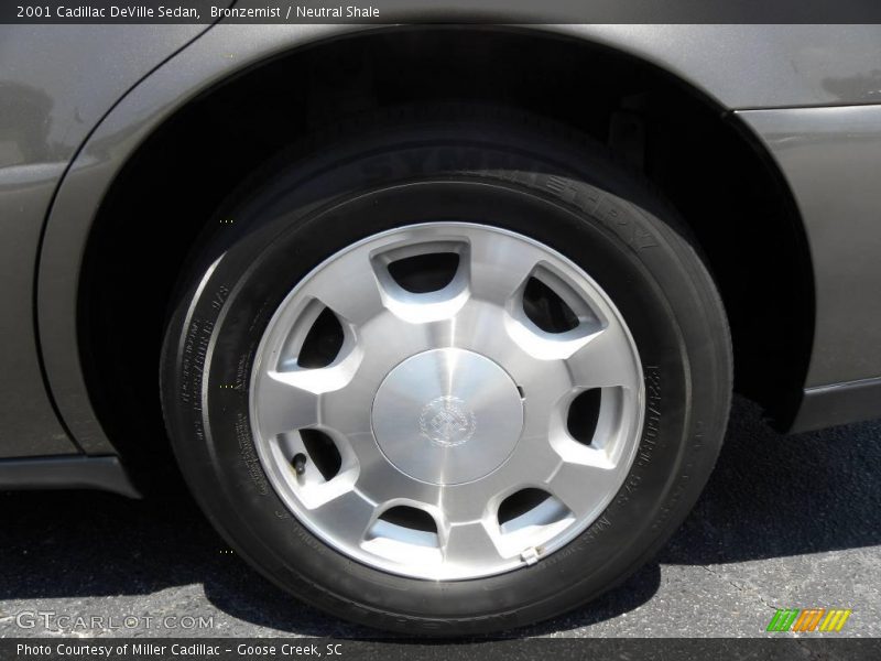 Bronzemist / Neutral Shale 2001 Cadillac DeVille Sedan