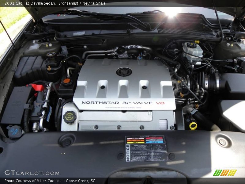 Bronzemist / Neutral Shale 2001 Cadillac DeVille Sedan