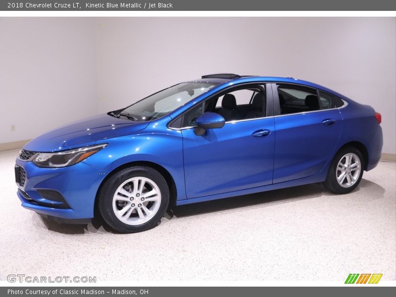 Kinetic Blue Metallic / Jet Black 2018 Chevrolet Cruze LT