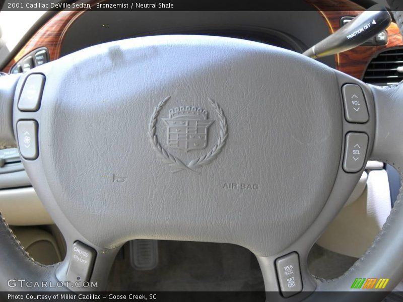 Bronzemist / Neutral Shale 2001 Cadillac DeVille Sedan