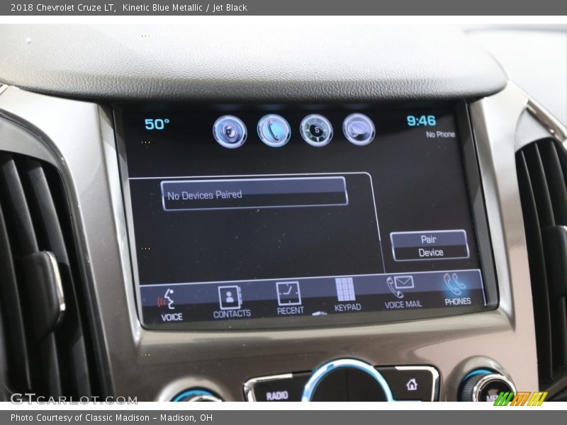 Kinetic Blue Metallic / Jet Black 2018 Chevrolet Cruze LT