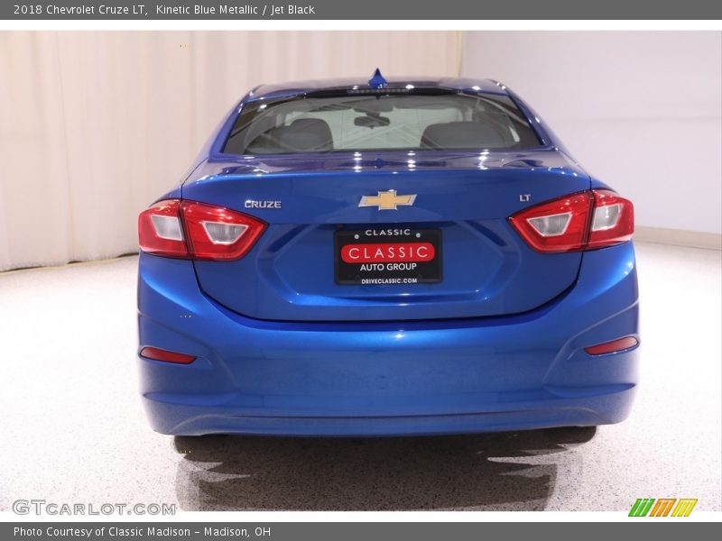 Kinetic Blue Metallic / Jet Black 2018 Chevrolet Cruze LT