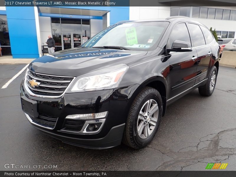Mosaic Black Metallic / Ebony 2017 Chevrolet Traverse LT AWD