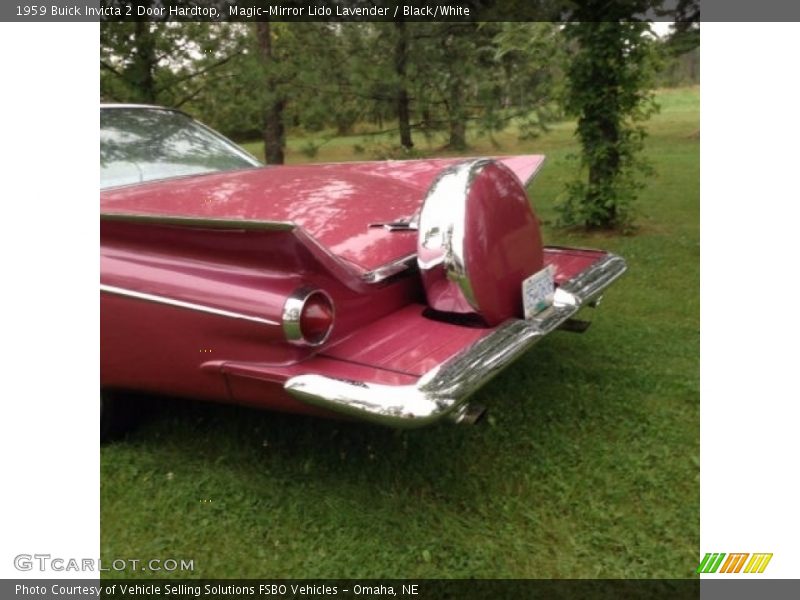 Magic-Mirror Lido Lavender / Black/White 1959 Buick Invicta 2 Door Hardtop