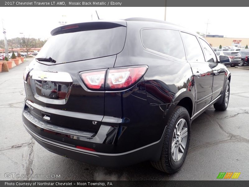 Mosaic Black Metallic / Ebony 2017 Chevrolet Traverse LT AWD