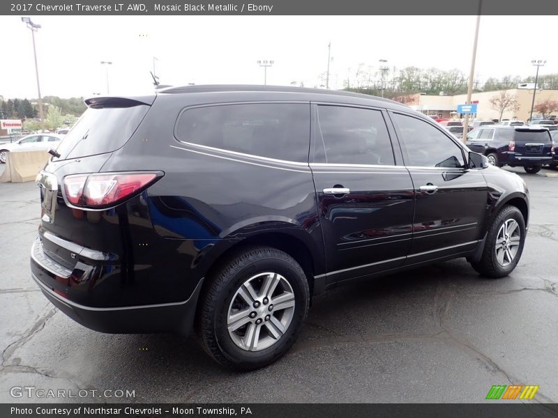 Mosaic Black Metallic / Ebony 2017 Chevrolet Traverse LT AWD