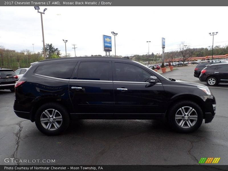 Mosaic Black Metallic / Ebony 2017 Chevrolet Traverse LT AWD