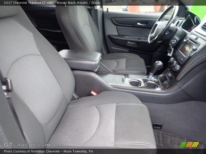 Mosaic Black Metallic / Ebony 2017 Chevrolet Traverse LT AWD