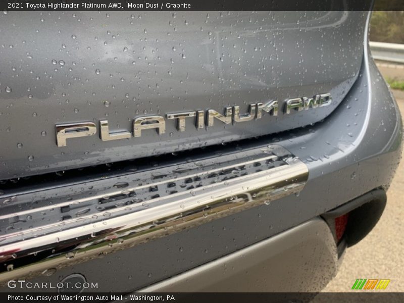 Moon Dust / Graphite 2021 Toyota Highlander Platinum AWD