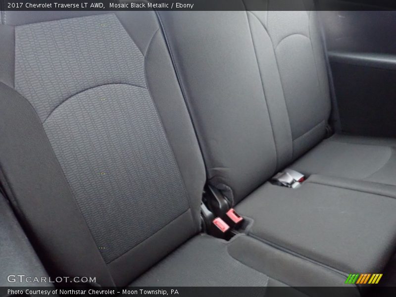 Mosaic Black Metallic / Ebony 2017 Chevrolet Traverse LT AWD