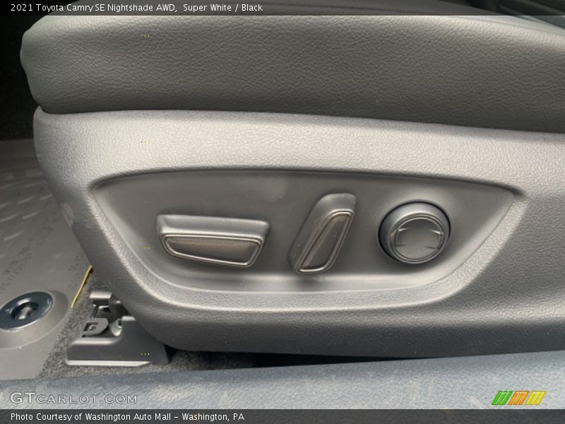 Super White / Black 2021 Toyota Camry SE Nightshade AWD