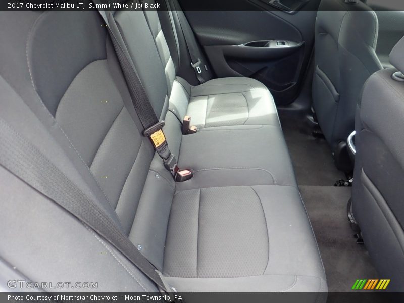 Summit White / Jet Black 2017 Chevrolet Malibu LT
