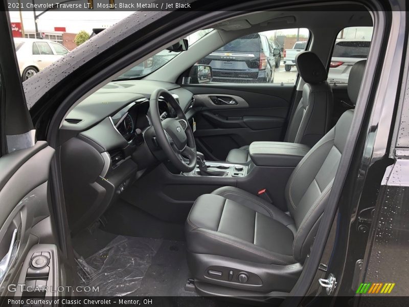 Mosaic Black Metallic / Jet Black 2021 Chevrolet Traverse LT