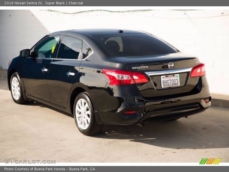 Super Black / Charcoal 2019 Nissan Sentra SV