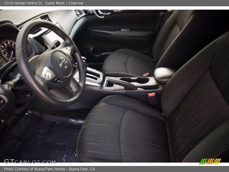 Super Black / Charcoal 2019 Nissan Sentra SV