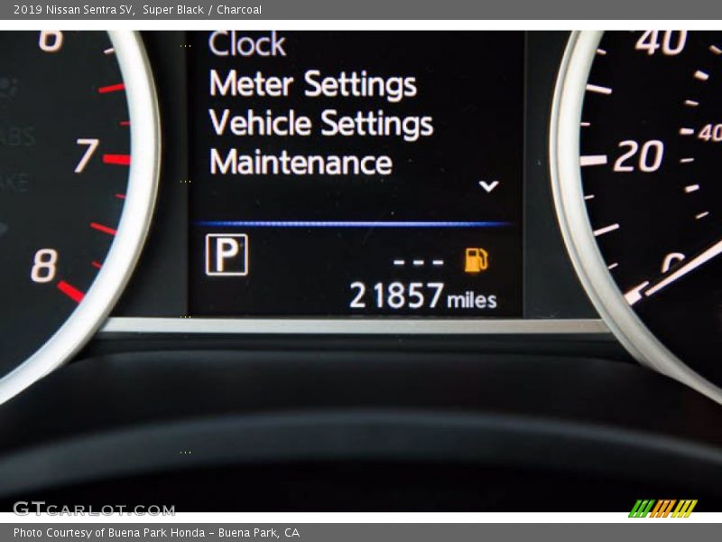 Super Black / Charcoal 2019 Nissan Sentra SV