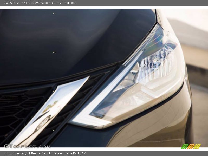 Super Black / Charcoal 2019 Nissan Sentra SV