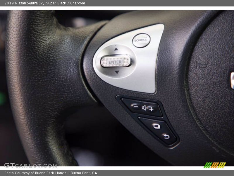 Super Black / Charcoal 2019 Nissan Sentra SV
