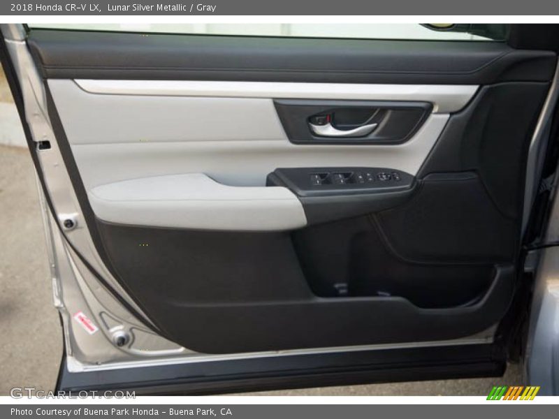 Lunar Silver Metallic / Gray 2018 Honda CR-V LX