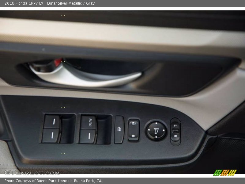 Lunar Silver Metallic / Gray 2018 Honda CR-V LX