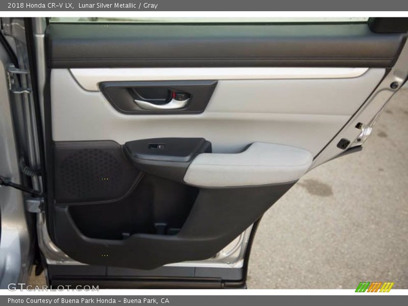 Lunar Silver Metallic / Gray 2018 Honda CR-V LX