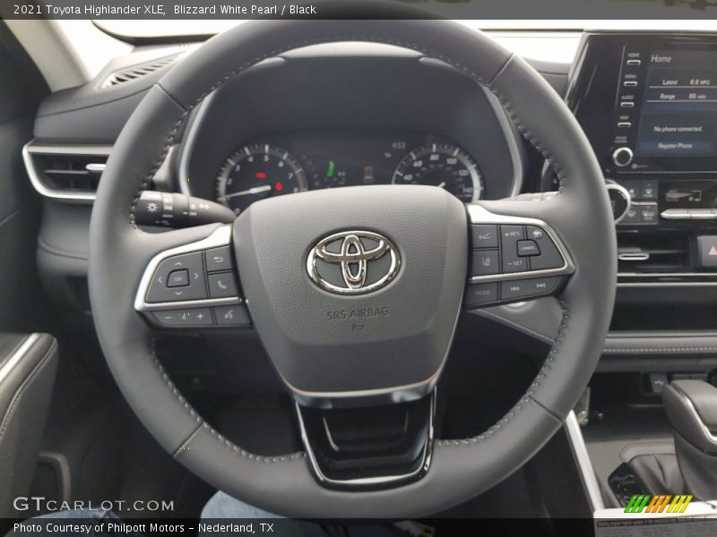 Blizzard White Pearl / Black 2021 Toyota Highlander XLE