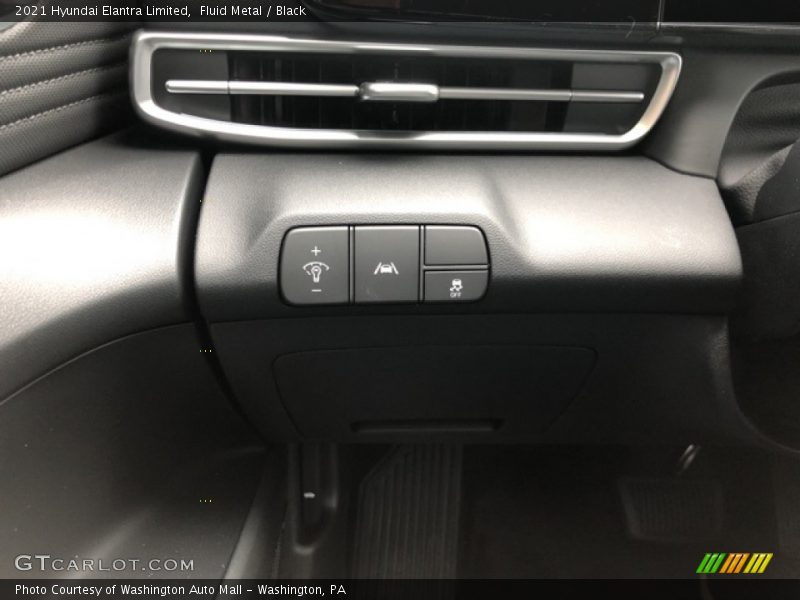 Fluid Metal / Black 2021 Hyundai Elantra Limited