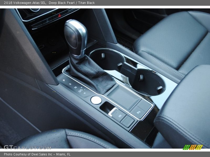 Deep Black Pearl / Titan Black 2018 Volkswagen Atlas SEL