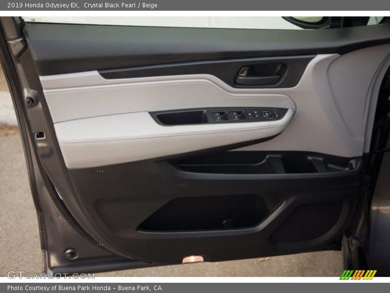 Crystal Black Pearl / Beige 2019 Honda Odyssey EX
