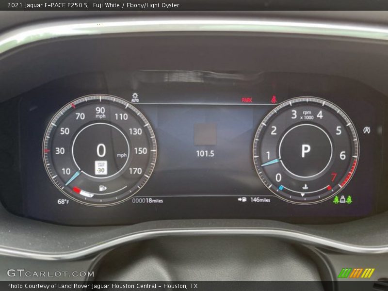 Fuji White / Ebony/Light Oyster 2021 Jaguar F-PACE P250 S