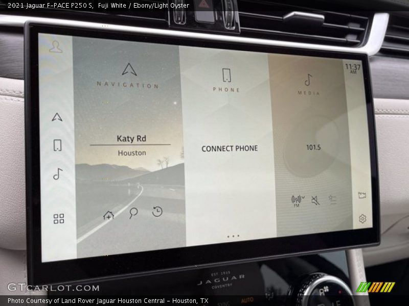 Fuji White / Ebony/Light Oyster 2021 Jaguar F-PACE P250 S
