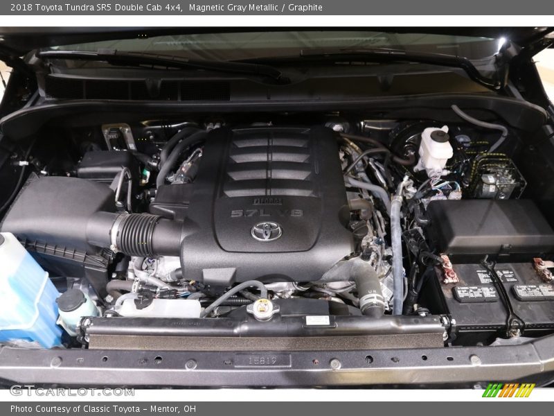 Magnetic Gray Metallic / Graphite 2018 Toyota Tundra SR5 Double Cab 4x4
