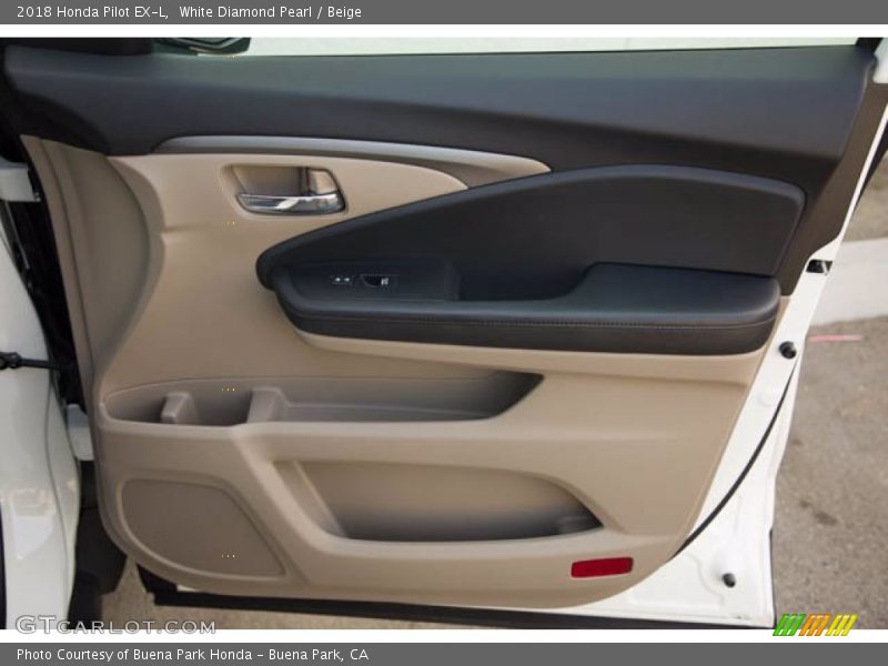 Door Panel of 2018 Pilot EX-L