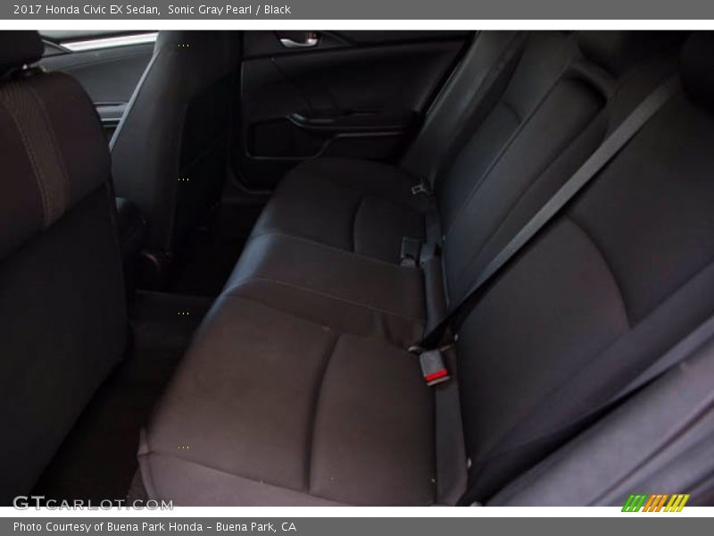 Sonic Gray Pearl / Black 2017 Honda Civic EX Sedan